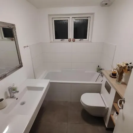 Apartment Cozy Close To Everything Horning