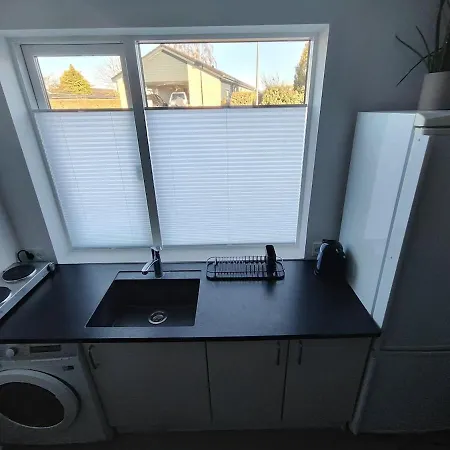 Apartment Cozy Close To Everything